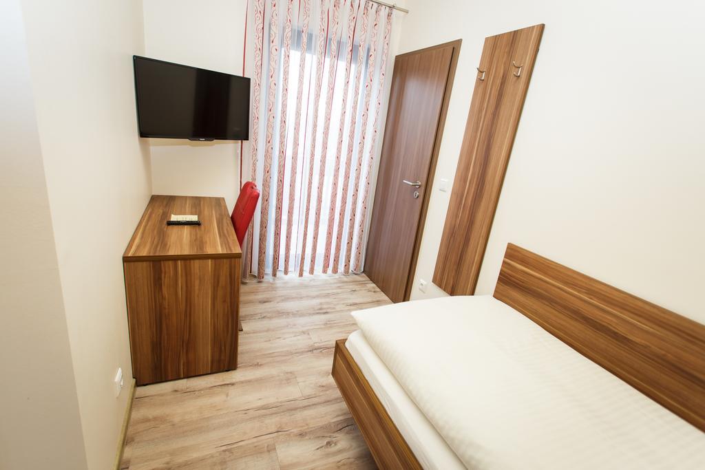 Bayrischer Hof Steinau an der Straße Chambre photo